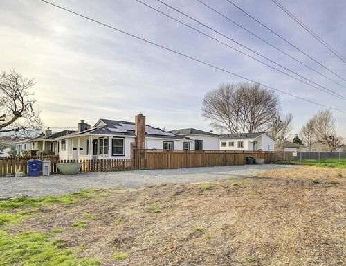 192 Aviador Ave, Millbrae, CA, 94030-2752 | Card Image