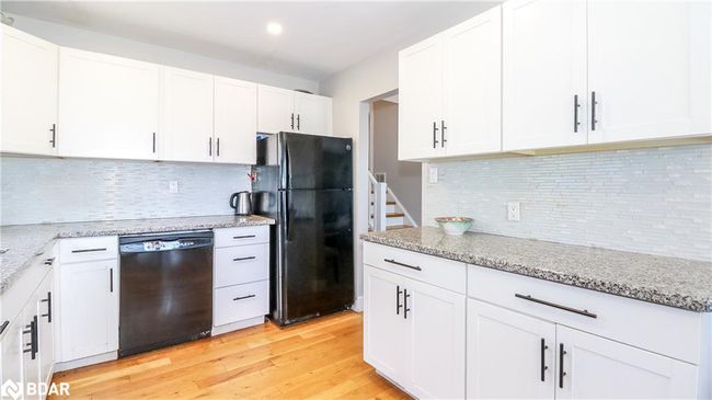 51 Christie Cres, House other with 4 bedrooms, 2 bathrooms and 5 parking in Barrie ON | Image 14
