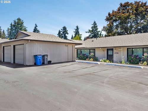 3706 Ne 45th St, Vancouver, WA, 98661-2535 | Card Image