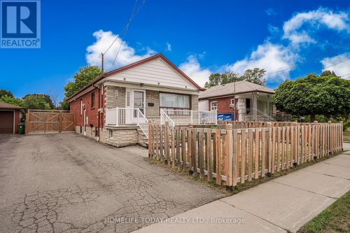 115 Shropshire Dr, Scarborough, ON, M1P1Z3 | Card Image