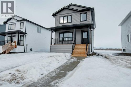 8566 72 Ave, Grande Prairie, AB, T8X0N9 | Card Image