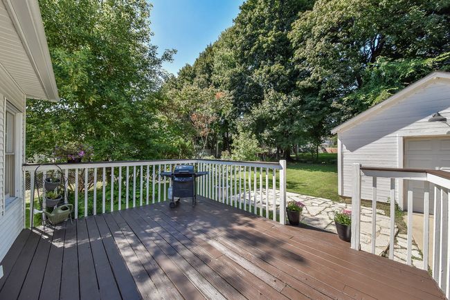 622 Illinois St, Home with 2 bedrooms, 1 bathrooms and null parking in Geneva IL | Image 17