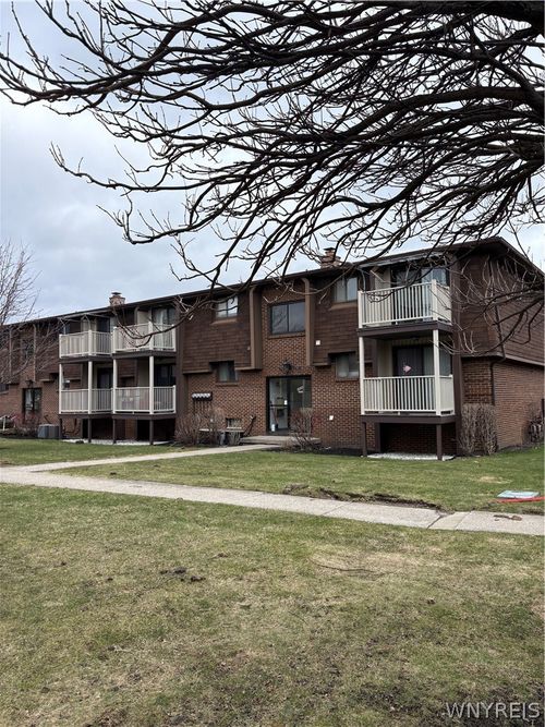 apt-d-3948 Ridge Lea Rd, Amherst, NY, 14228-2725 | Card Image