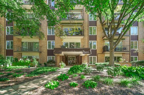 apt-3f-445 N Park Blvd, GLEN ELLYN, IL, 60137-4642 | Card Image