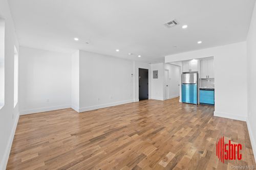 21836 133rd Rd, Springfield Gardens, NY, 11413 | Card Image