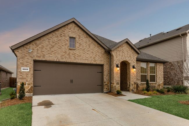 3922 Sidney Ln, House other with 4 bedrooms, 2 bathrooms and null parking in Heath TX | Image 4