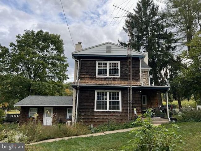 1685 Route 143, House other with 3 bedrooms, 2 bathrooms and null parking in LENHARTSVILLE PA | Image 4
