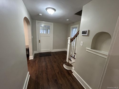 71 Davis Ave, Poughkeepsie, NY, 12603-2419 | Card Image