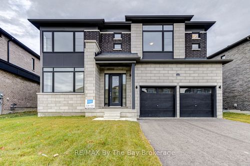 164 Rosanne Cir, Wasaga Beach, ON, L9Z0N1 | Card Image