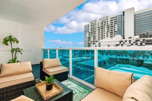 401-2301 Collins Ave, Miami Beach, FL, 33139-1635 | Card Image