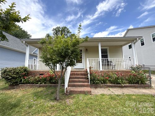 419 Greystone Rd, Charlotte, NC, 28209-1916 | Card Image