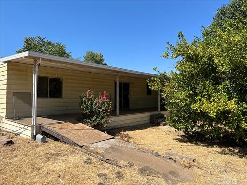 32767 Stoneman St, Lake Elsinore, CA, 92530-6327 | Card Image
