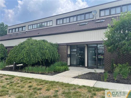 58-54 Brunswick Woods Dr, East Brunswick, NJ, 08816-5601 | Card Image