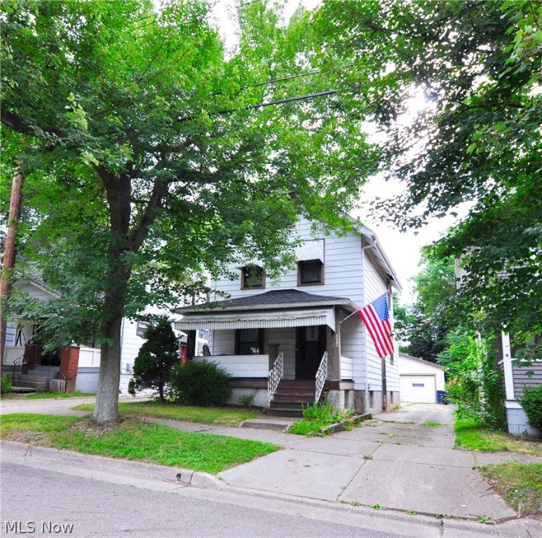 7th St, Akron, OH 44314