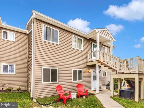 101a-10279 White Pelican Way, NEW MARKET, MD, 21774-2911 | Card Image