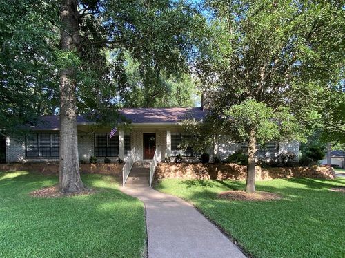 372 Oak Hills Dr, Huntsville, TX, 77340 | Card Image