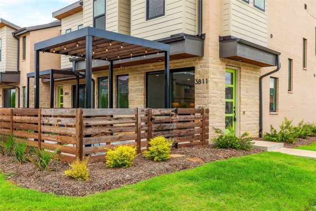 3811 Pine Leaf Ln, Townhouse with 3 bedrooms, 3 bathrooms and null parking in Prosper TX | Image 4