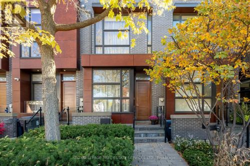243 Claremont St, Toronto, ON, M6J2N1 | Card Image