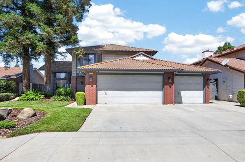 6477 N Hanover Ave, Fresno, CA, 93722-3547 | Card Image