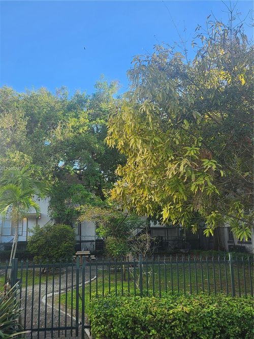 412 Nw 4th St, North Miami, FL, 33128 | Card Image