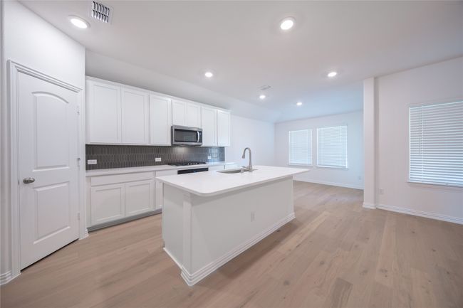 Kitchen | Image 13
