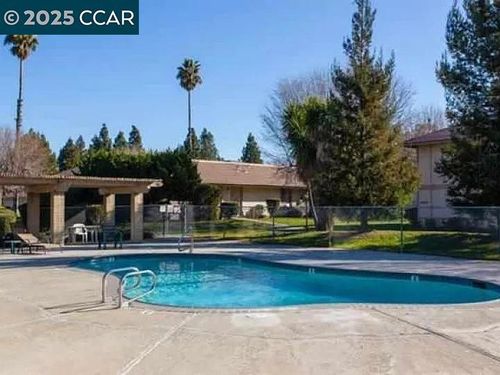 4260 Clayton Rd, Concord, CA, 94521-2744 | Card Image
