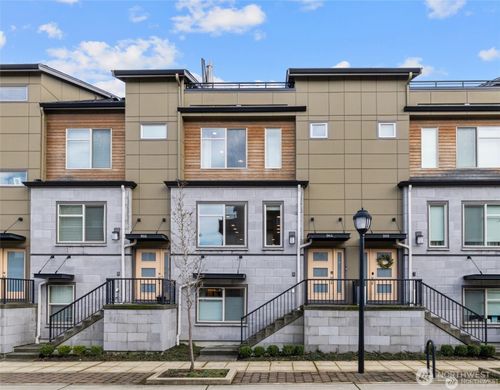 24-964 7th Ave Ne, Issaquah, WA, 98029-5457 | Card Image