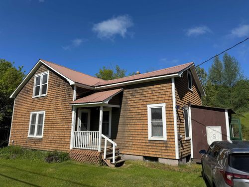 85 Creek Rd, Craftsbury, VT, 05826-9740 | Card Image
