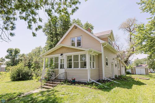 216 1st St, Rothsay, MN, 56579-4306 | Card Image