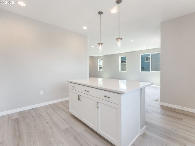 2111 Ne Ridge Run Ln, House other with 5 bedrooms, 4 bathrooms and 3 parking in Estacada OR | Image 15