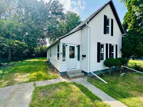 612 Webster St, Bay City, MI, 48708-7756 | Card Image