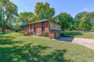 406 N Madison Street, House other with 3 bedrooms, 2 bathrooms and null parking in Raymore MO | Image 3