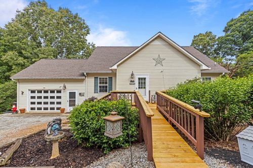 965 Lakewood Village Rd, Spring City, TN, 37381-3714 | Card Image