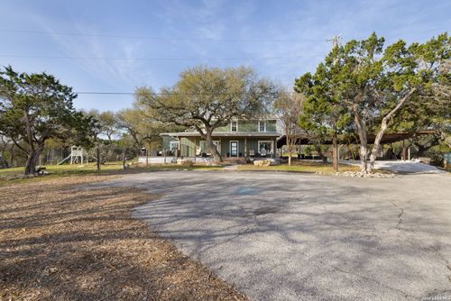 unit-b-119 B Mountain Top Trl, Boerne, TX, 78006-8305 | Card Image