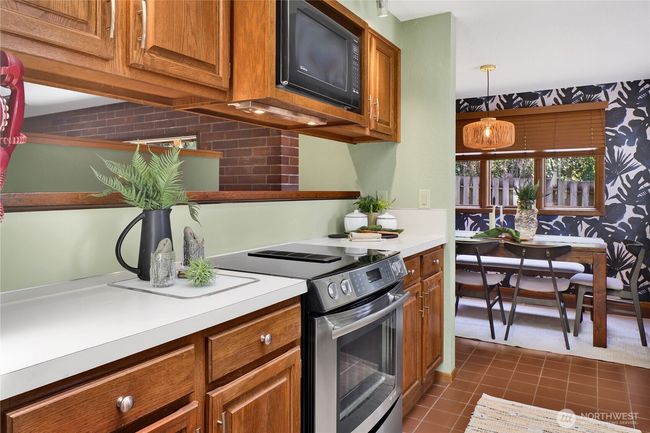 1106 Kenoyer Dr, House other with 3 bedrooms, 2 bathrooms and 1 parking in Bellingham WA | Image 8