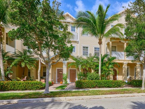 103-105 E Pigeon Plum Dr, Jupiter, FL, 33458-7864 | Card Image