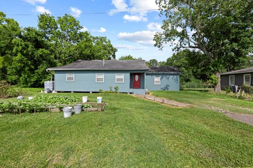 2850 S Major Dr, Beaumont, TX, 77707-5013 | Card Image