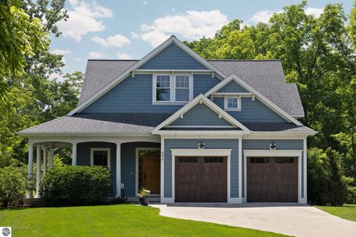 896 Incochee Woods Dr, Traverse City, MI, 49684-1490 | Card Image