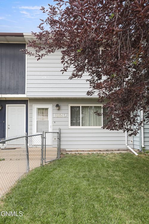 1820 30th Street W, Williston, ND, 58801 | Card Image