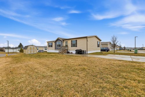 11608 Northern Shrs, Holland, MI, 49424-9331 | Card Image