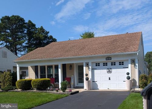 37 Stratford Rd, Southampton, NJ, 08088-1035 | Card Image