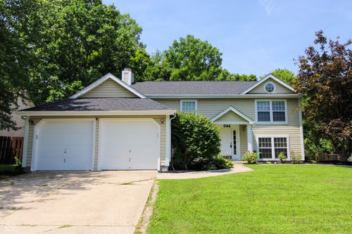 544 Hunters Trl, Greenwood, IN, 46142-1568 | Card Image