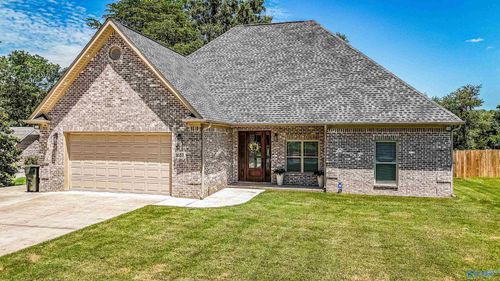 1657 Scott Rd, Hazel Green, AL, 35750-7835 | Card Image