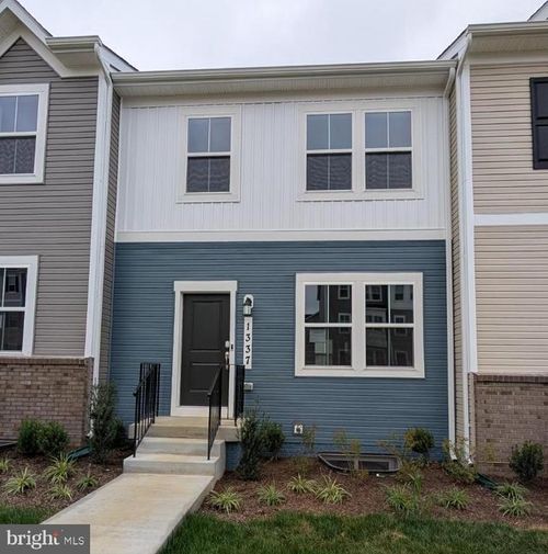 1337 Cedar Valley Rd, Ranson, WV, 25438-5762 | Card Image