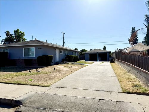 2104 Mayfair W, Fresno, CA, 93703 | Card Image