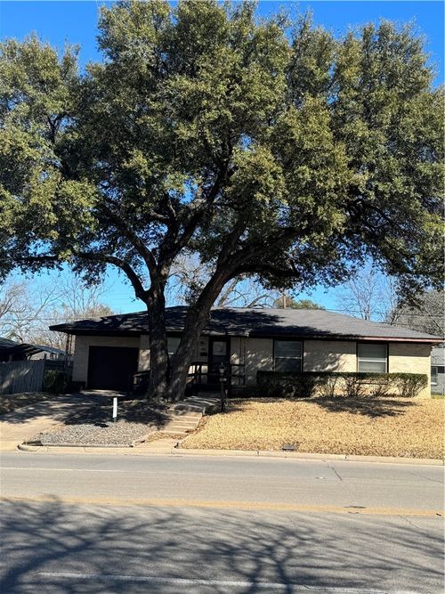2325 N 41st St, Waco, TX, 76708-3007 | Card Image