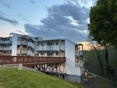 unit-512-1089 Bluewater Dr, Moneta, VA, 24121-3928 | Card Image