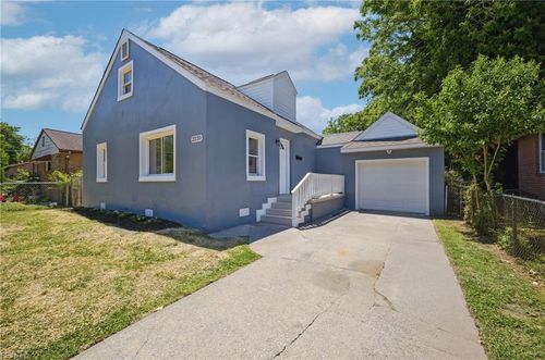 2220 Camden Ave, Portsmouth, VA, 23704-5518 | Card Image