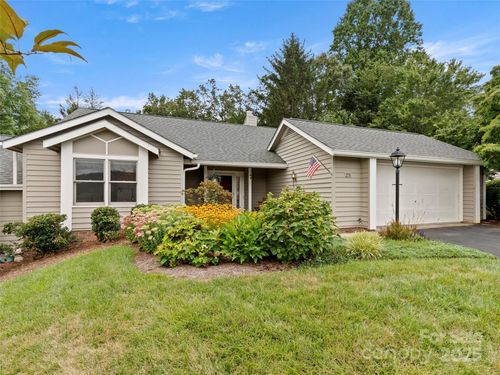 25 Cedarcliff Cir, Asheville, NC, 28803-9541 | Card Image