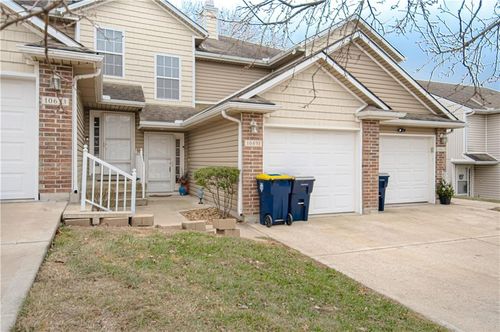 10631 46th Ter, Kansas City, MO, 64133-3782 | Card Image